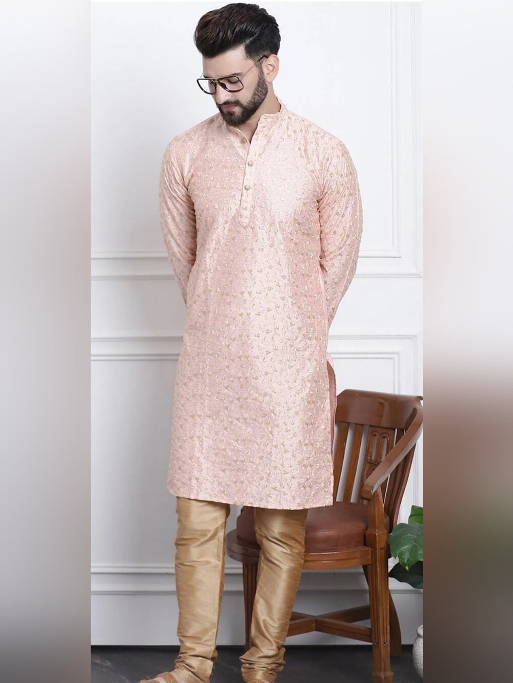 Sonjanya Ethnic Men's Embroidered Silk Cotton Light Pink Kurta Size L